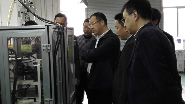 杨齐总裁到新华深圳分公司调研 杨齐总裁到新华深圳分公司调研